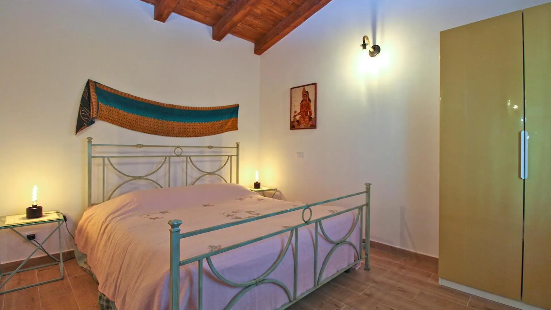 House Moreno 2374 Galizana